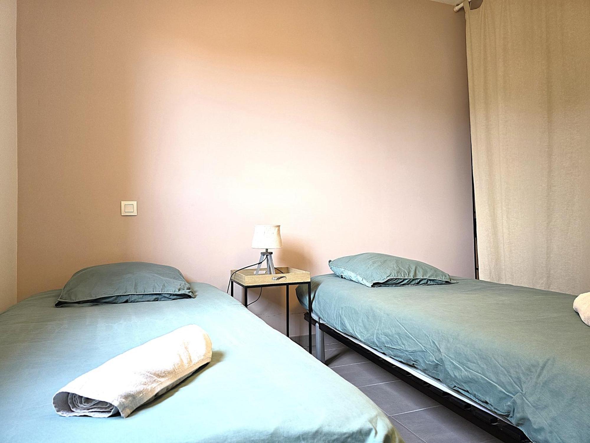 Le Clos Andree - Charmante Maison 8 Personnes - 5 Lits - Climatisation Reversible - Parking 3 Vehicules - Garage - Zone Nord Montauban - Terrasse Et Jardin Exterior foto